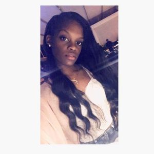 Meet your Posher, Ebony